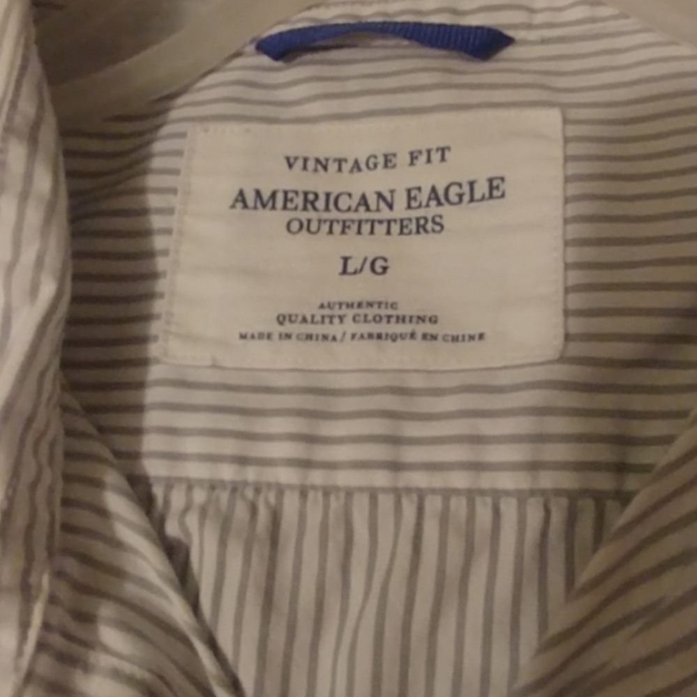 SOLD-🌟American Eagle Lot of 2 Shirts size Large - Picture 3 of 4